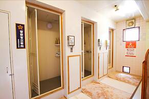 Capsule inn Osaka - Caters to Men