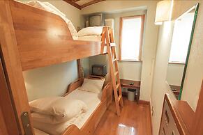 Capsule inn Osaka - Caters to Men