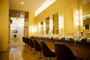 Capsule inn Osaka - Caters to Men