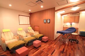Capsule inn Osaka - Caters to Men