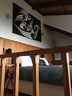 Grafton Cottage & Chalets
