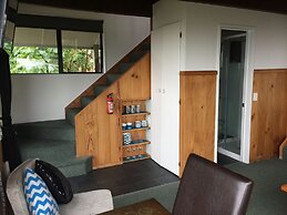 Grafton Cottage & Chalets