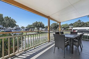 Hotel Reflections Holiday Parks Urunga, Urunga, Australia - Lowest Rate ...