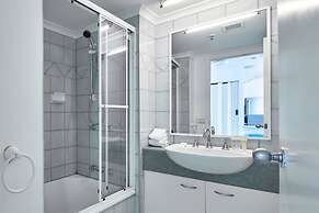 Centrepoint Holiday Apartments