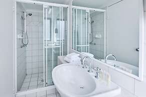 Centrepoint Holiday Apartments