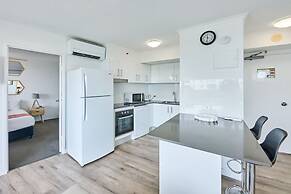 Centrepoint Holiday Apartments