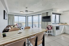 Centrepoint Holiday Apartments