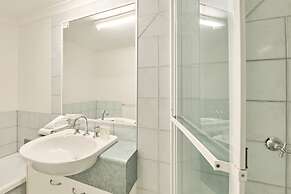 Centrepoint Holiday Apartments