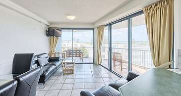 Centrepoint Holiday Apartments