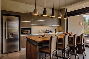 The Vines Resort & Spa