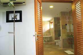 Villa Hening Boutique Hotel