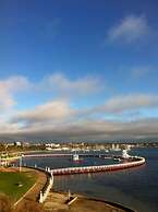 Parkwood Motel and Apartments