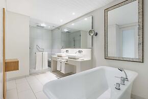 Radisson Blu Azuri Resort & Spa