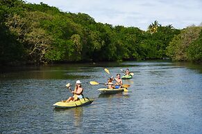 Radisson Blu Azuri Resort & Spa