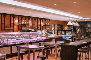 Radisson Blu Azuri Resort & Spa