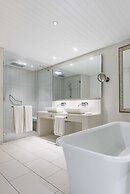 Radisson Blu Azuri Resort & Spa