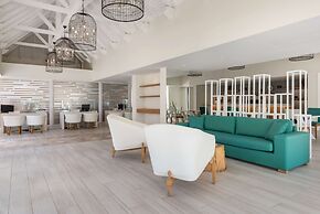 Radisson Blu Azuri Resort & Spa