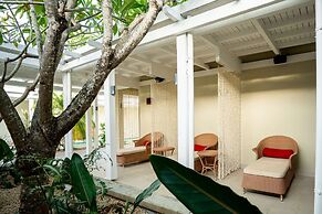 Radisson Blu Azuri Resort & Spa