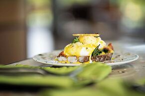 Radisson Blu Azuri Resort & Spa