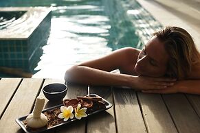 Radisson Blu Azuri Resort & Spa