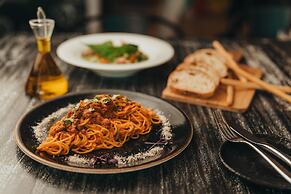 Radisson Blu Azuri Resort & Spa