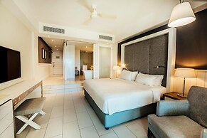 Radisson Blu Azuri Resort & Spa