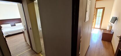 Manthos Mountain Resort & Spa