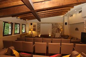 Manthos Mountain Resort & Spa