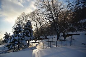 Manthos Mountain Resort & Spa