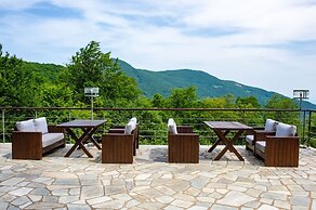 Manthos Mountain Resort & Spa