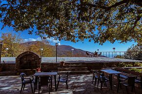 Manthos Mountain Resort & Spa