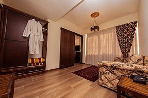 Manthos Mountain Resort & Spa