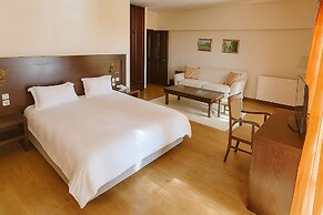 Manthos Mountain Resort & Spa