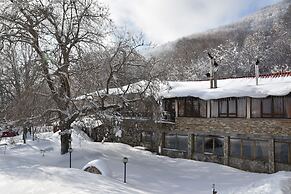 Manthos Mountain Resort & Spa