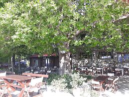 Manthos Mountain Resort & Spa