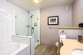 Best Western Plus Stevenson Manor