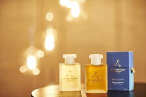 Humble House Hotel Taipei, Curio Collection by Hilton