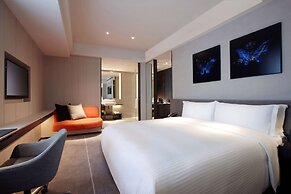 Humble House Hotel Taipei, Curio Collection by Hilton