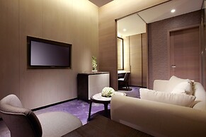 Humble House Hotel Taipei, Curio Collection by Hilton