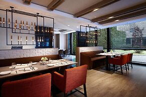 Humble House Hotel Taipei, Curio Collection by Hilton