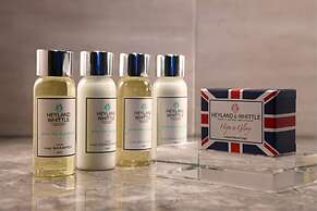 Humble House Hotel Taipei, Curio Collection by Hilton