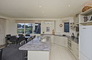 The Pavilions Beachfront Apartments