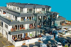 The Pavilions Beachfront Apartments