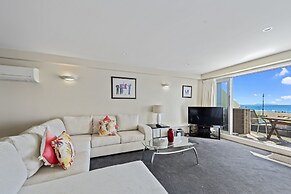 The Pavilions Beachfront Apartments