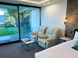 Fiordland Lakeview Motel and Apartments