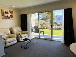 Fiordland Lakeview Motel and Apartments