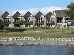 Fiordland Lakeview Motel and Apartments