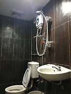 Iskandar Sinsuran Guesthouse