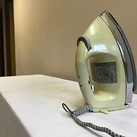 Iskandar Sinsuran Guesthouse