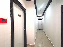 Hotel Tourist City Centre by HotSpot Essential